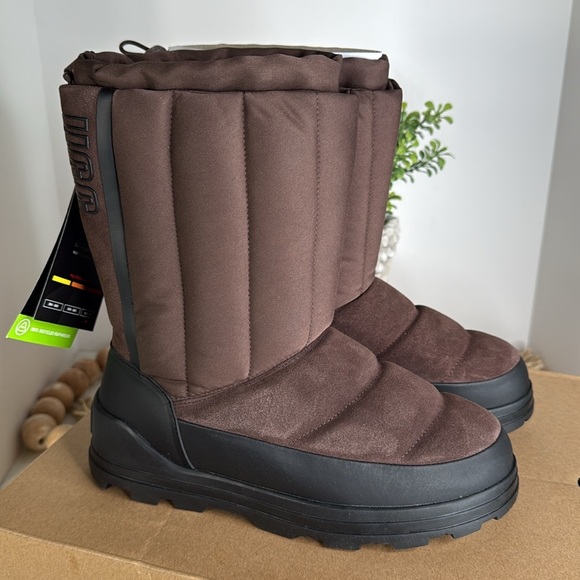 UGG Australia Classic Klamath Short Boots - Waterproof Sz 8 - Picture 15 of 15